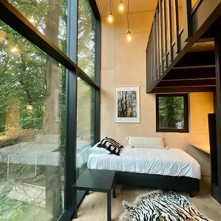 Black Box Luxury tent *